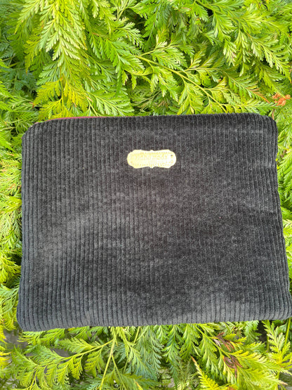 Pochette en velours côtelé
